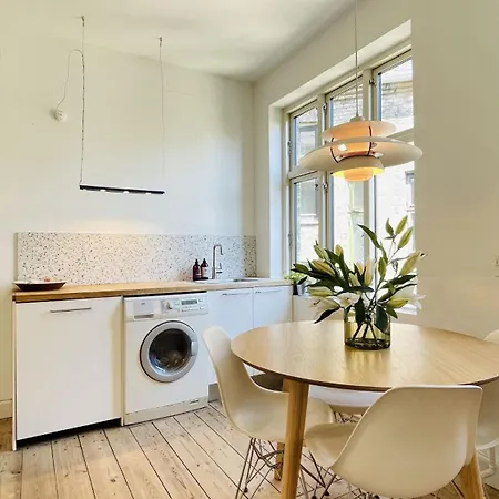 아파트 Apartmentincopenhagen 1644 *
